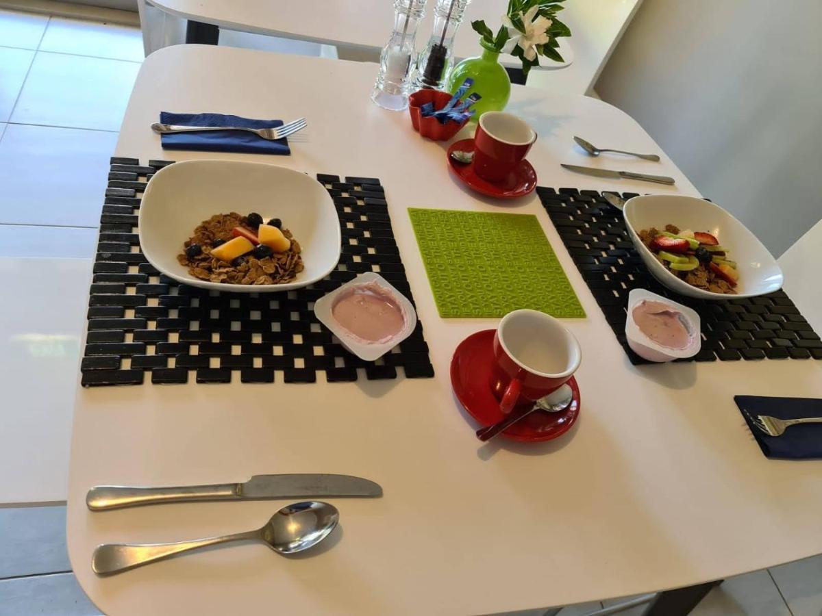 Barklysuites Apartments Рутерглен Экстерьер фото